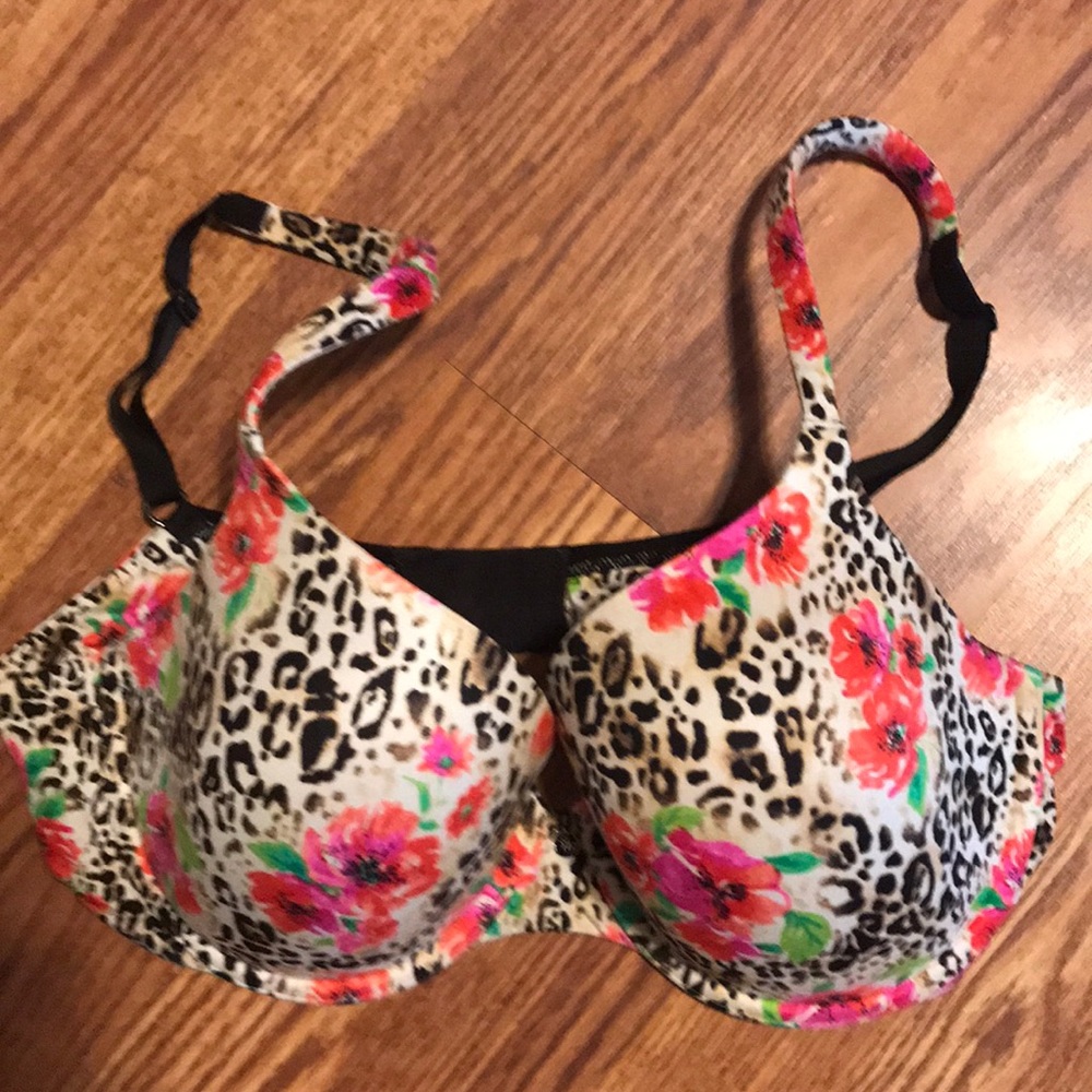 Victoria Secrets Bra